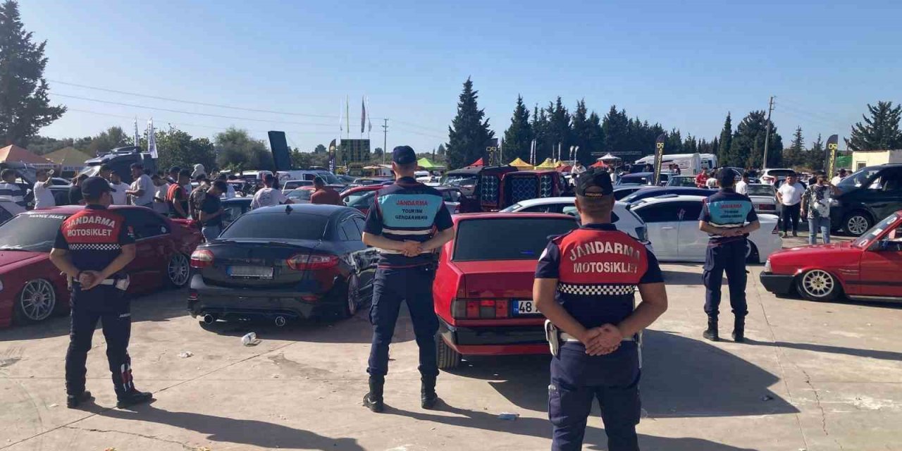 Jandarma, Didim’deki festivalin güvenliğini sağladı