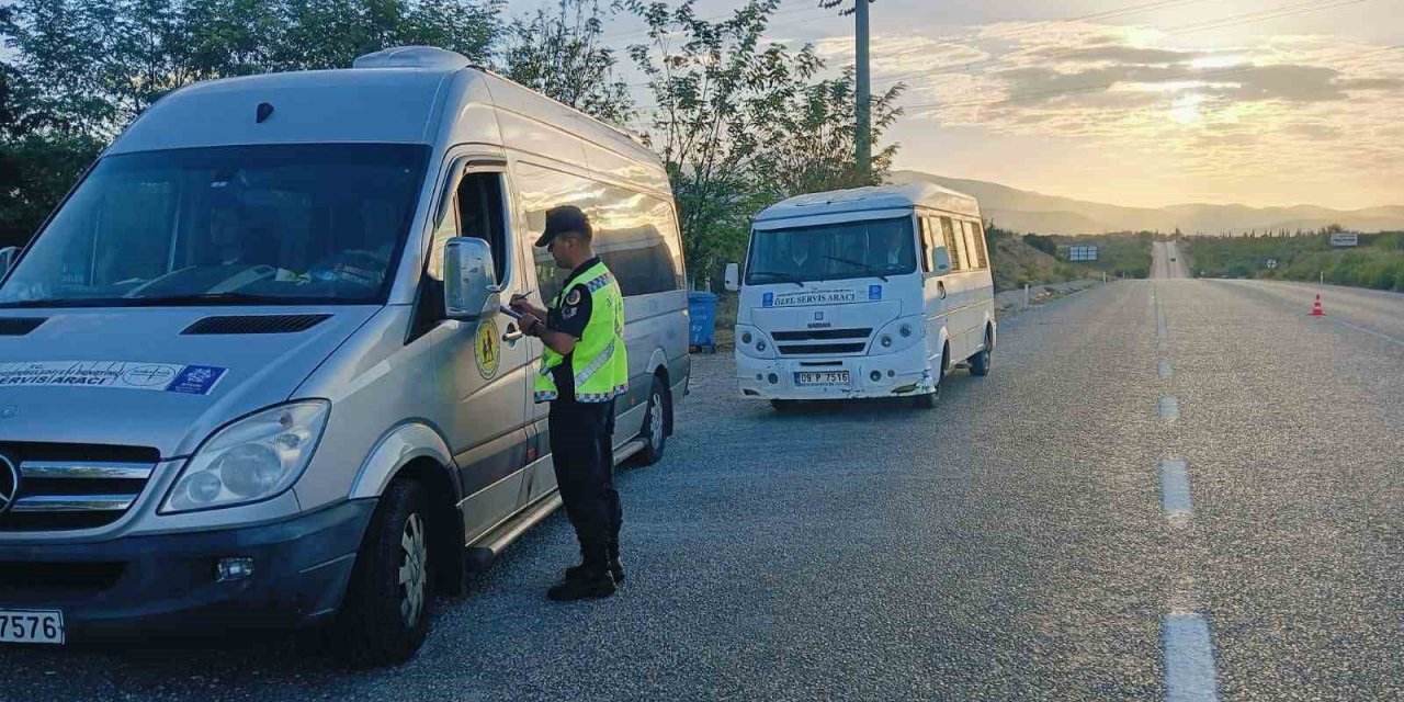 Karacasu’da okul servisleri denetlendi