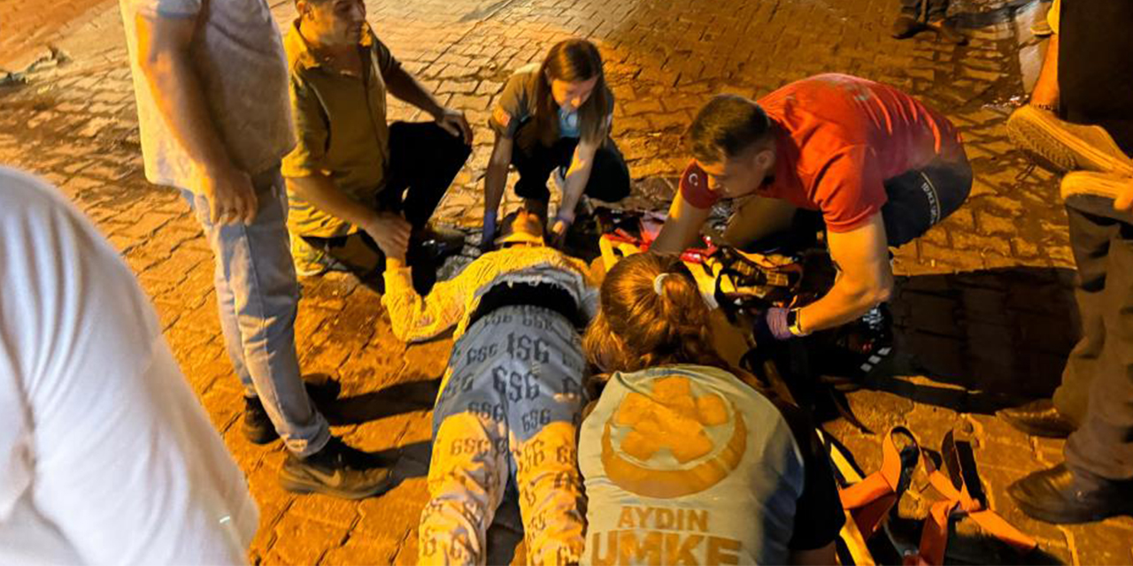 Otomobille çarpışarak motosikletten savrulan kasksız sürücü yaralandı