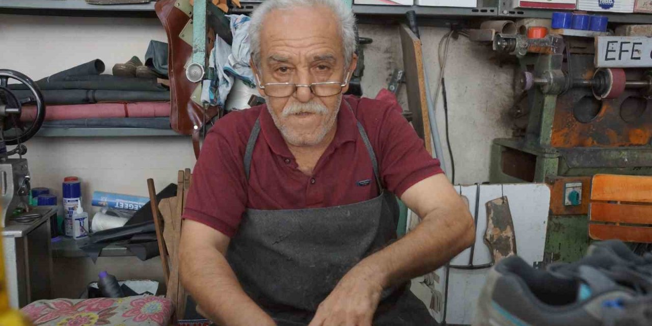 Ayakkabı tamiri ile geçen yarım asır