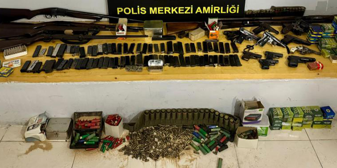 Ölen kişinin evinden cephanelik çıktı