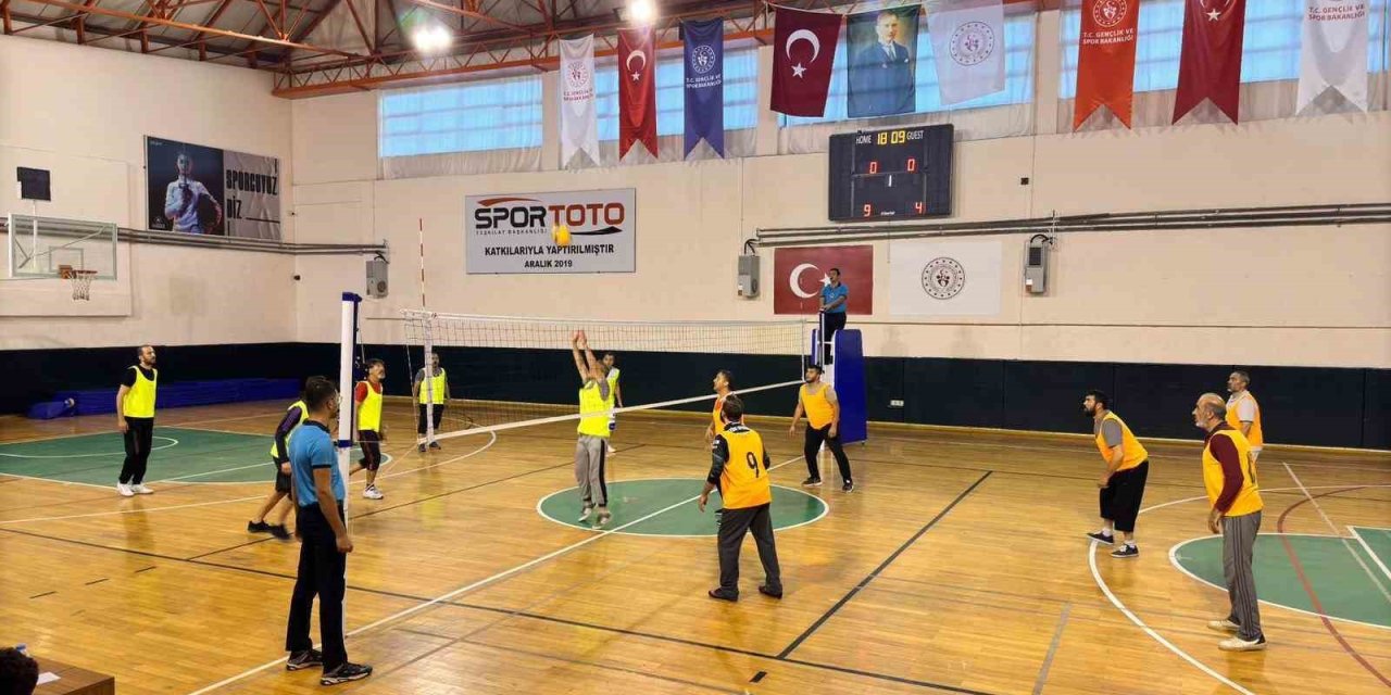 Çameli’nde Cumhuriyet Turnuvası başladı