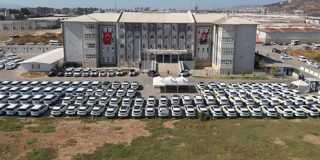 Aydın emniyetine yeni araçları teslim edildi