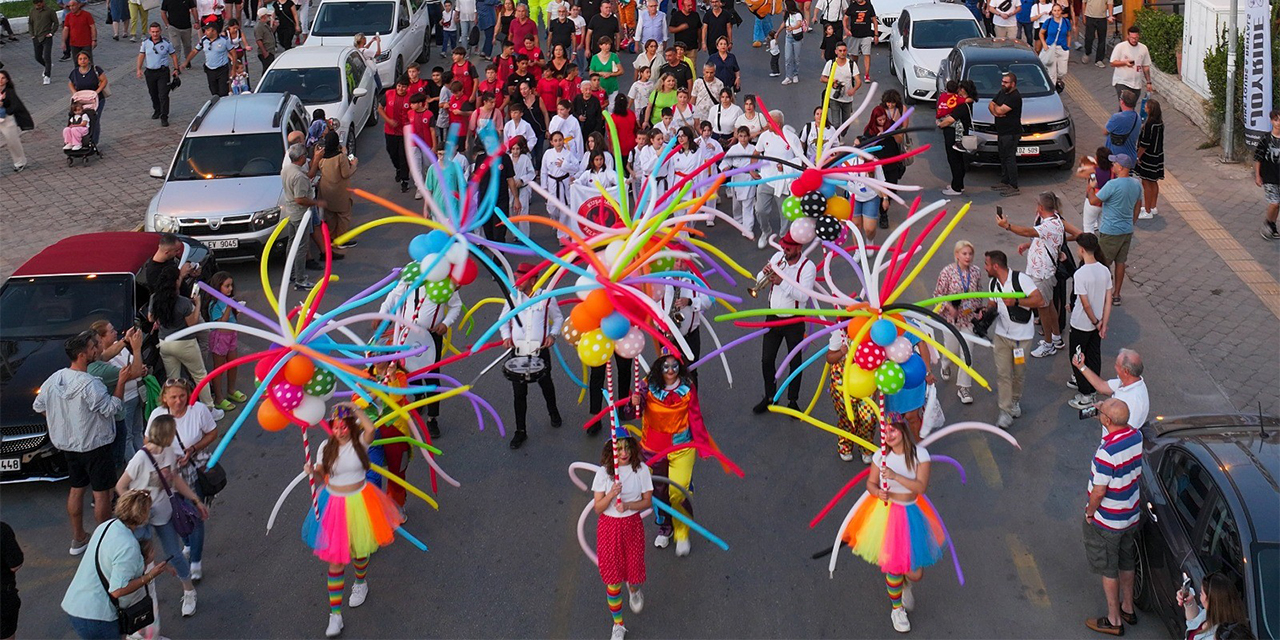 Kuşadası Sokak Festivali coşkusu uluslararası arenaya taşındı