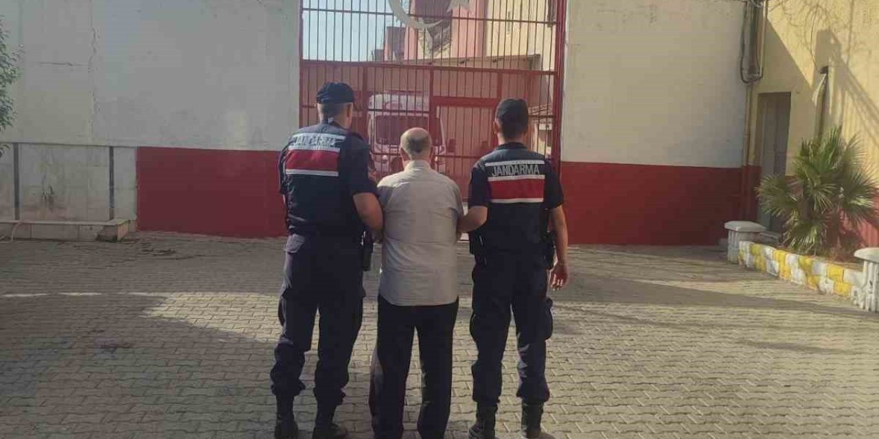 Hapis cezasıyla aranan şahıs jandarmadan kaçamadı