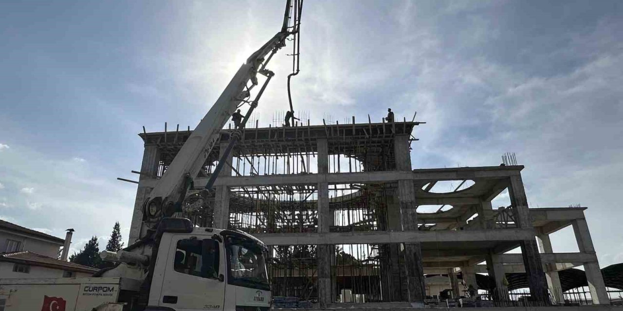 Beyağaç Çarşı Cami İnşaatı Hızla İlerliyor