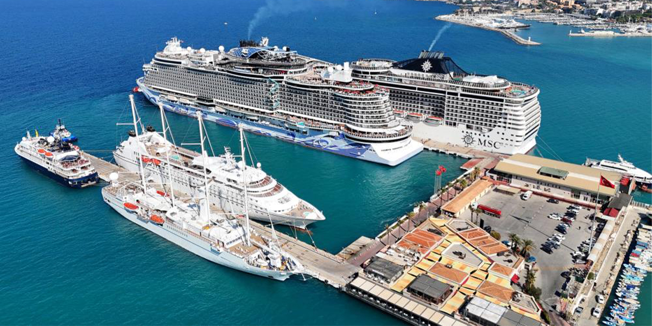 Amerikalı turistlere mehterli karşılama