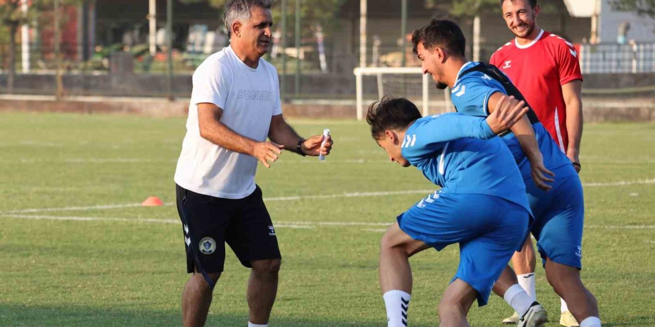 Menemen FK, dış sahada 4’te 4 yaptı