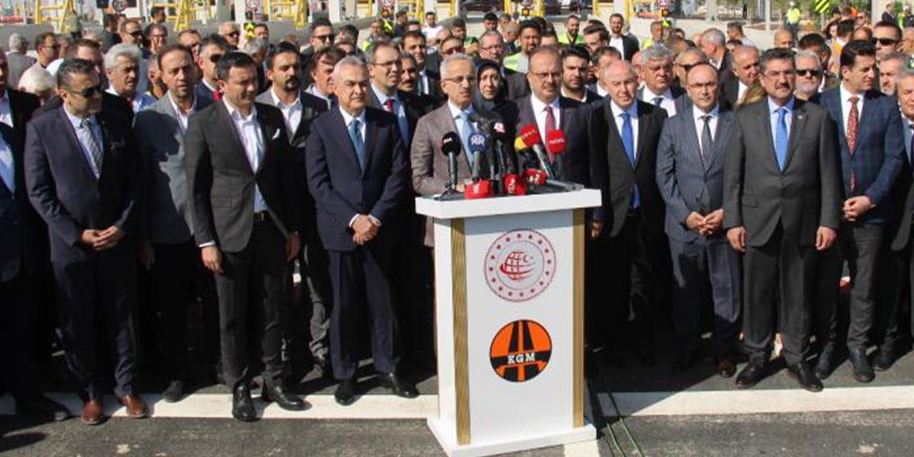 Aydın-Denizli Otoyolu hizmete açıldı