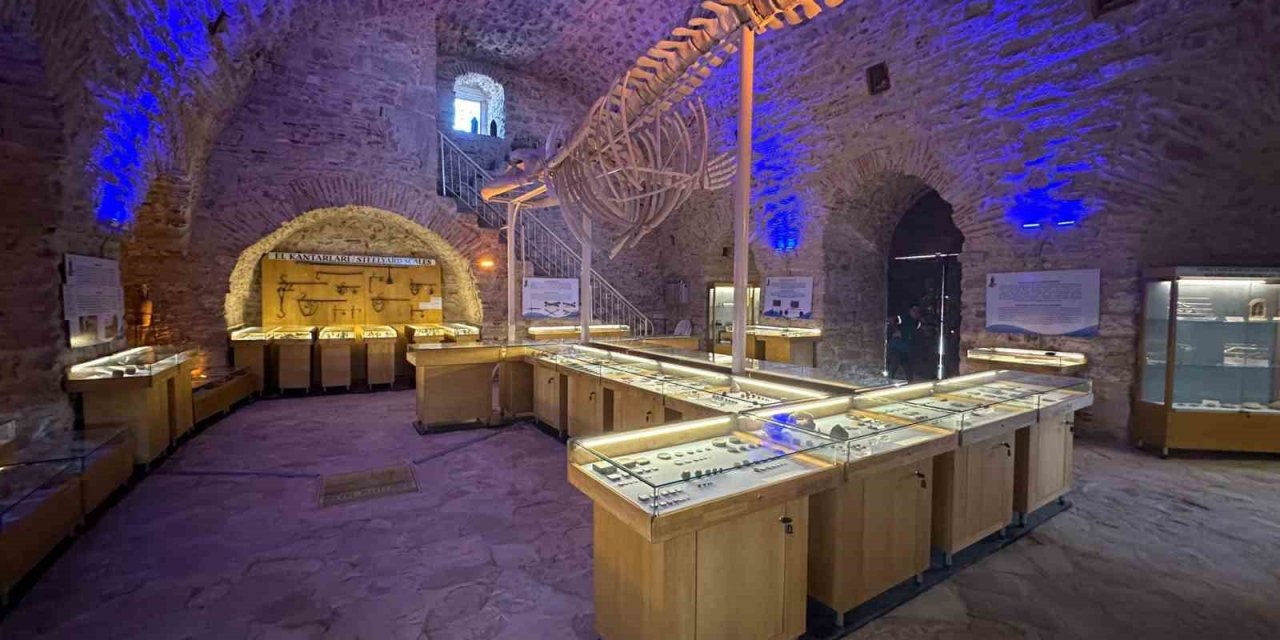 Türkiye’de bir ilk: Deniz Ticaret Tarihi Müzesi Kuşadası’nda açıldı