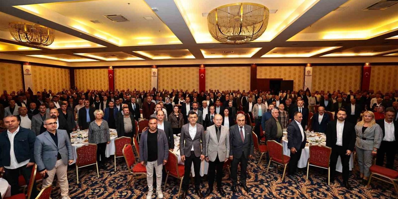 Başkan Çavuşoğlu 616 muhtar ile bir araya geldi