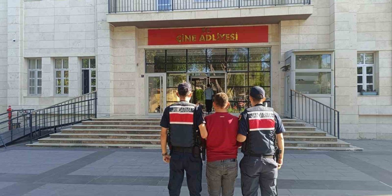 Jandarma ekipleri aranan şahıslara göz açtırmıyor