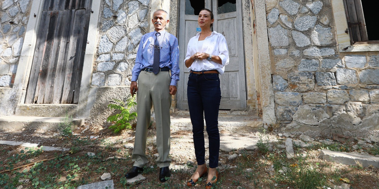 "Atatürk Evi kaderine terk edilmesin"