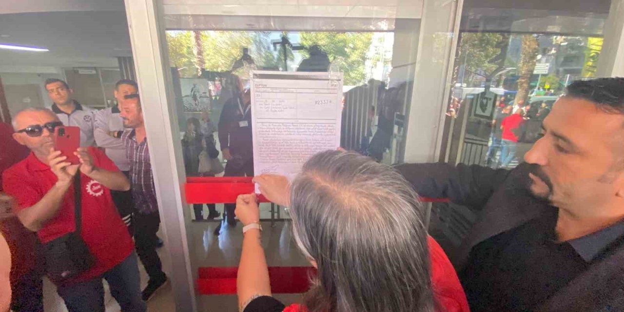 Karşıyaka Belediyesi işçileri greve gidiyor