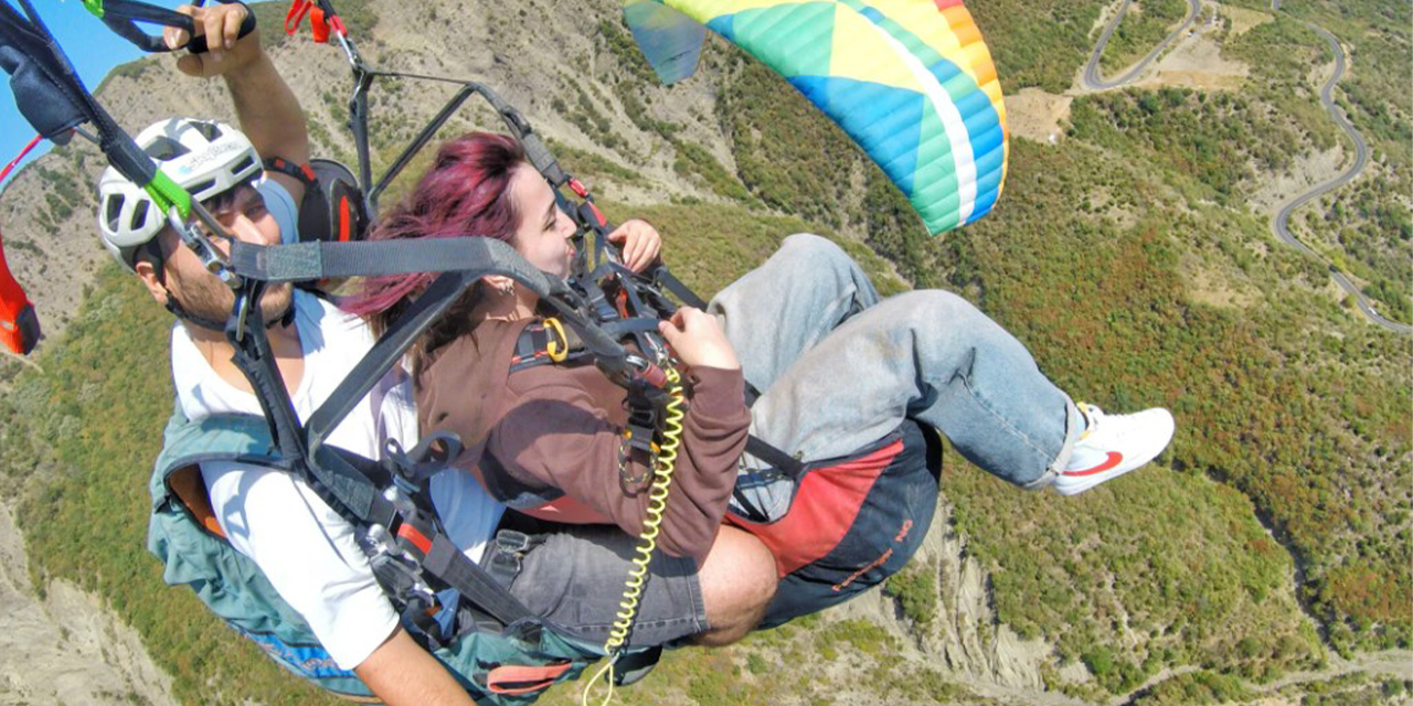 Uçmanın özgürlüğünü Tekirdağ yamaç paraşütü ile keşfedin