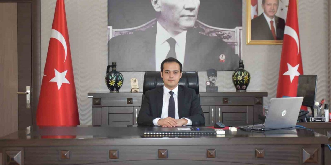 Buharkent’in yeni Kaymakamı Özefe oldu