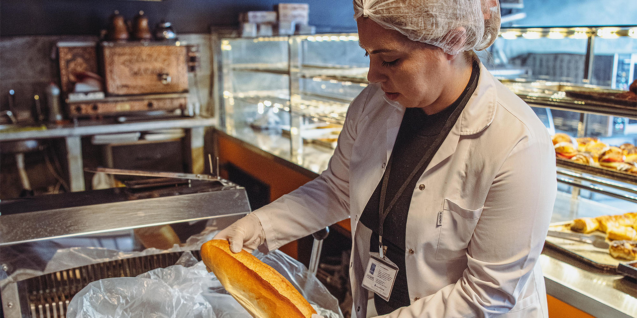 Kuşadası Belediyesi’nden ekmek fırınlarına hijyen ve gramaj denetimi