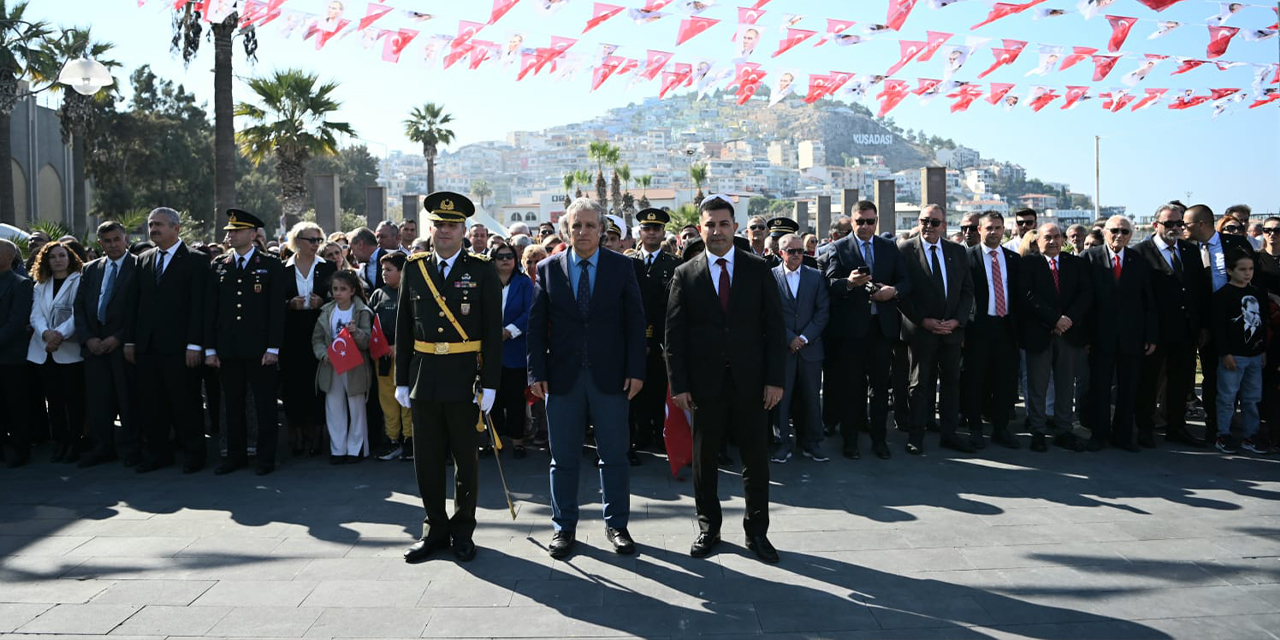 Kuşadası’nı Cumhuriyet Bayramı coşkusu sardı