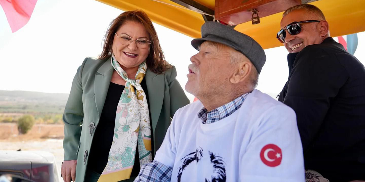 Başkan Gençay traktör konvoyuna katıldı