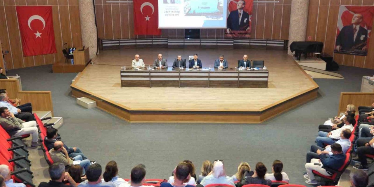 Başkan Mandalinci, muhtarlarla bir araya geldi