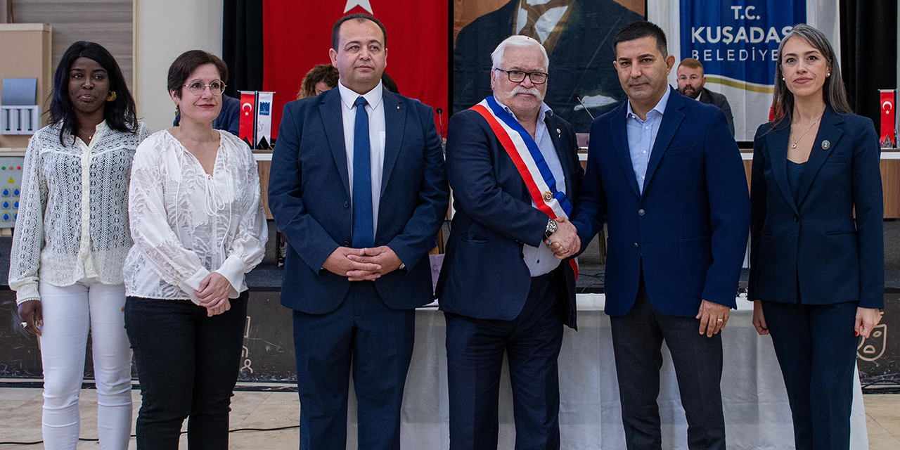 Creil Delegasyonu Kuşadası Belediye Meclisi’nin konuğu oldu