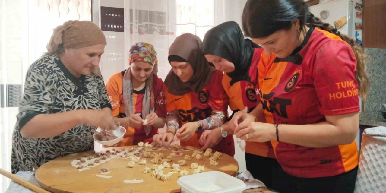 Ahıska Türkleri ’Hınkal’ kültürünü Honaz’da yaşatıyor