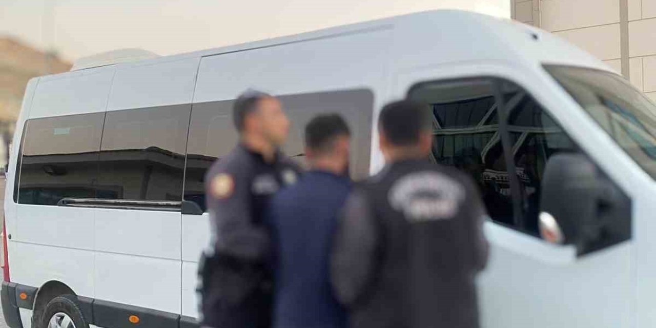 Kuşadası’nda çeşitli suçlardan aranan şüpheli yakalandı