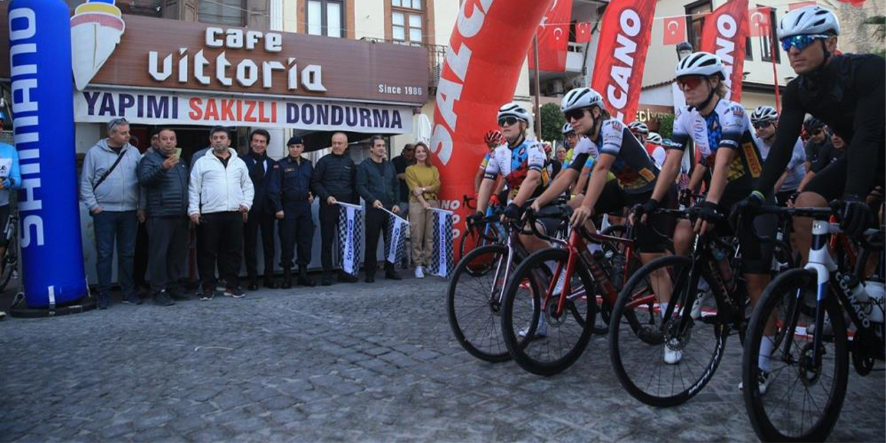 Veloturk Gran Fondo by Salcano, Çeşme’de koşuldu
