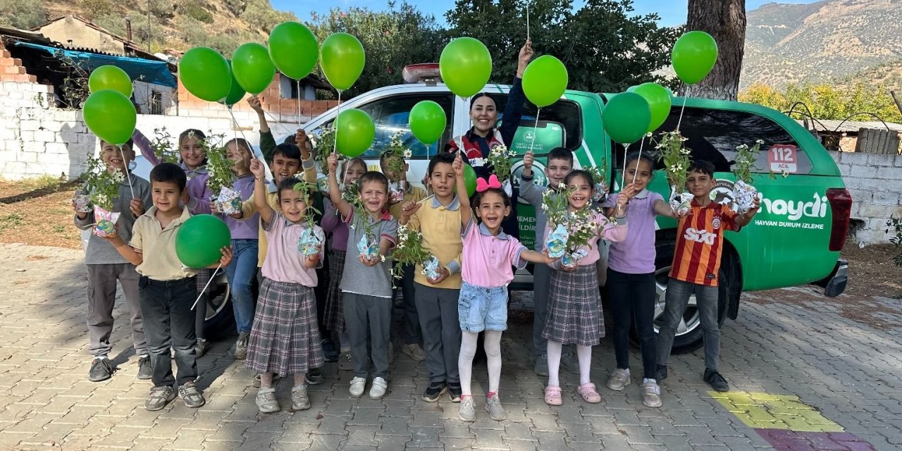 Jandarma ekipleri minik öğrencilere doğa sevgisini anlattı