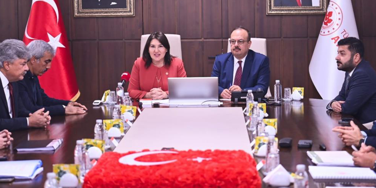 Bafa Gölü’nün geleceği masaya yatırıldı