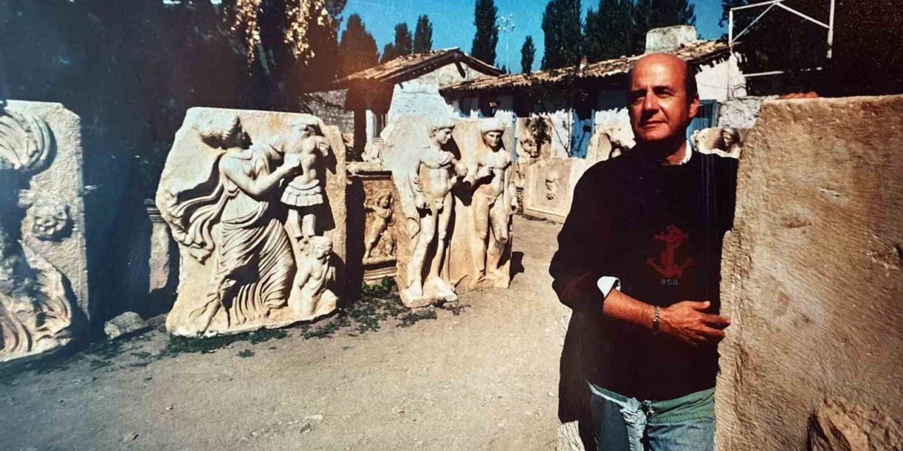 Karacasu Belediyesi, Afrodisias’ı gün yüzüne çıkaran Kenan Erim’i unutmadı