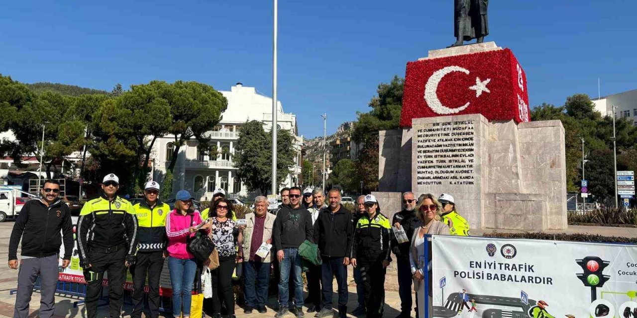 Muğla’da “En İyi Trafik Polisi Babalardır” projesiyle motosiklet güvenliği eğitimi başladı