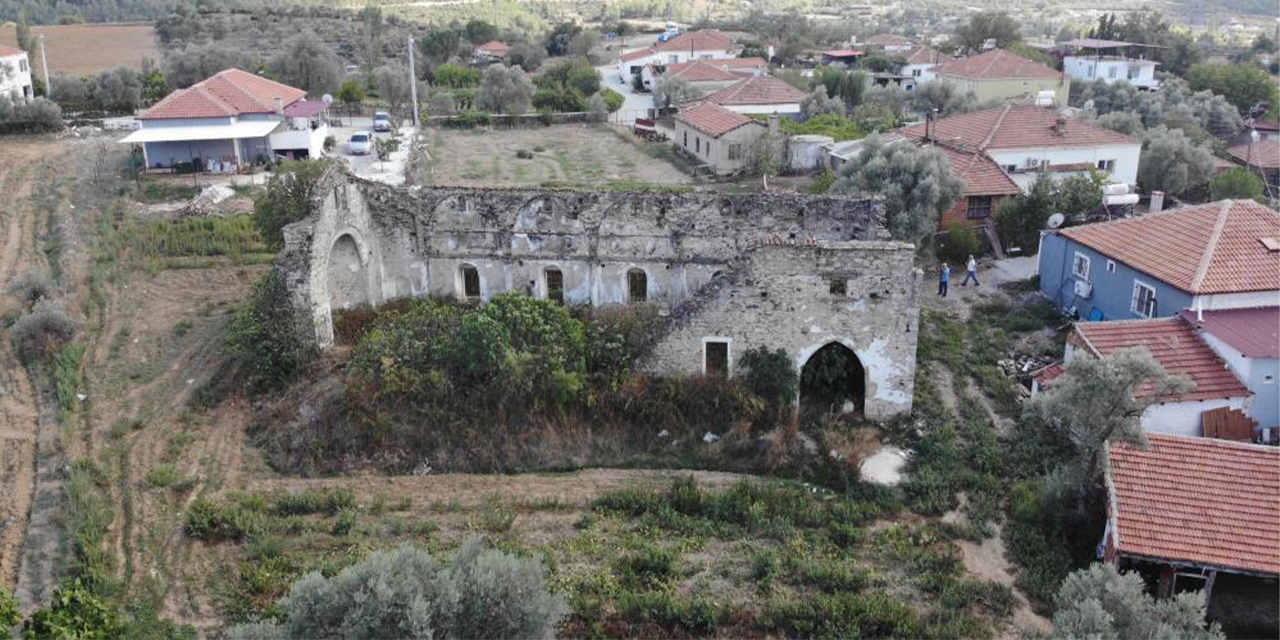 Tarihi kiliseler definecilerin hedefinde