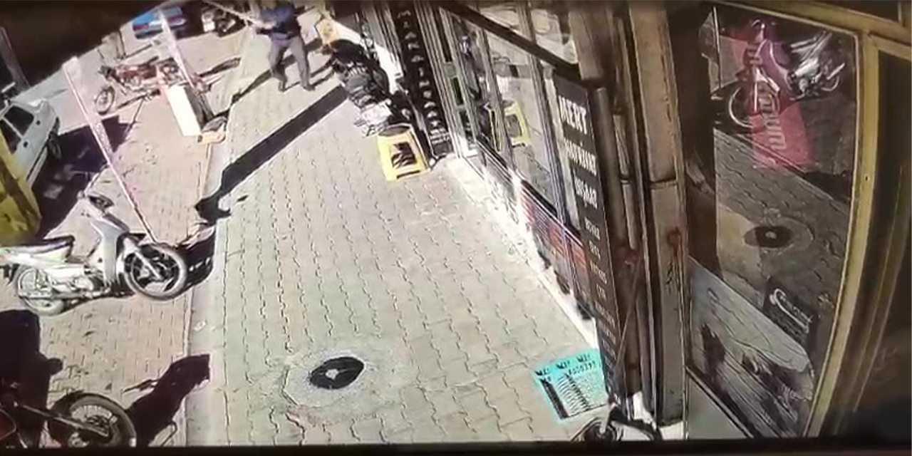 Tartıştığı esnafın camlarını sopayla kırdı