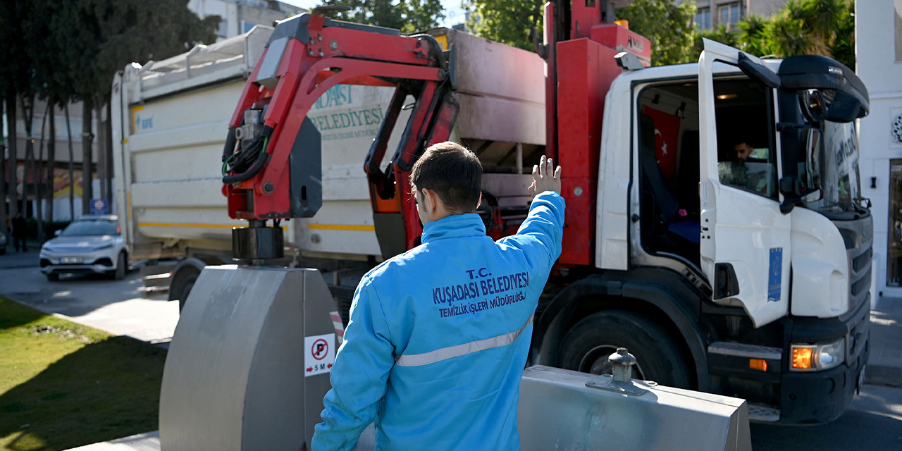 Kuşadası’nda 7/24 temizlik mesaisi