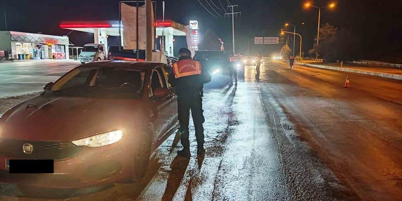 Didim jandarmasından ’sıcak nokta’ uygulaması