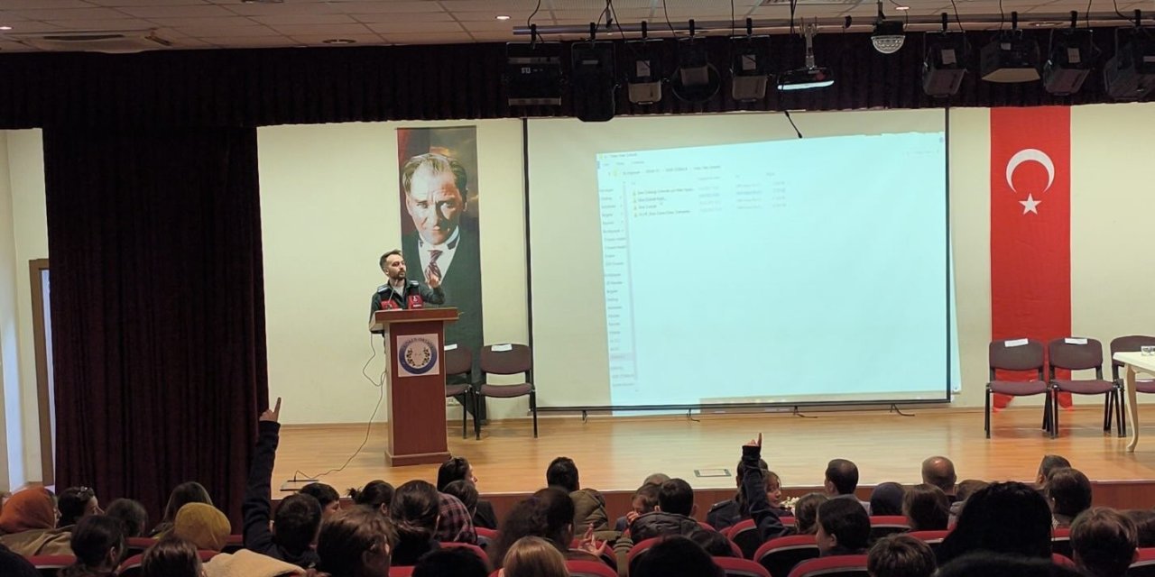 Kuyucak’ta 240 öğrenciye ‘siber zorbalık’ eğitimi
