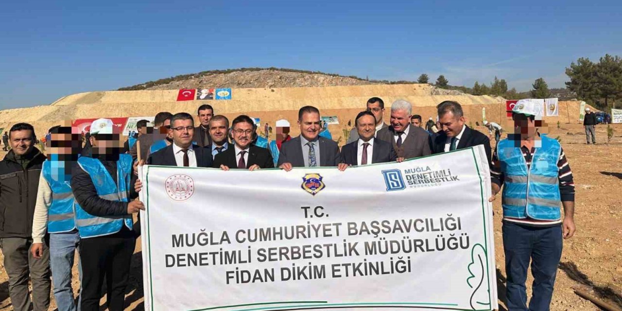 Yükümlüler 250 fidanla ‘Yeşil Vatana’ katkı verdi