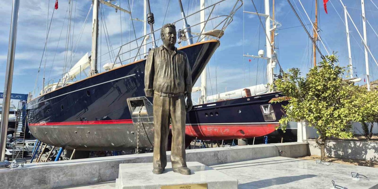 Bodrum’da "Guletlerin Babası" anısına heykel yapıldı
