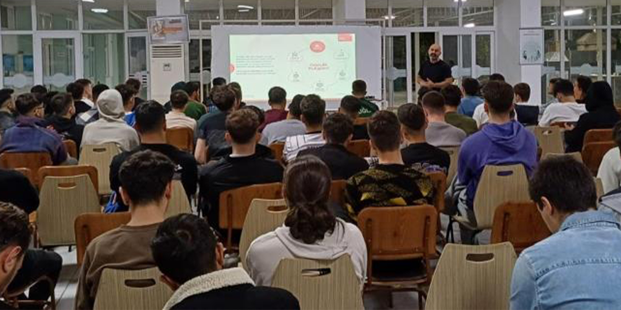 Aydınlı gençler geleceğe hazırlanıyor