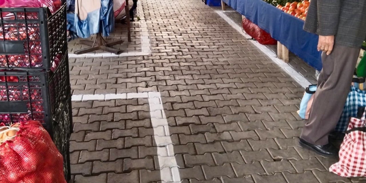 Efeler’in ekiplerinden pazar alanlarında düzenleme