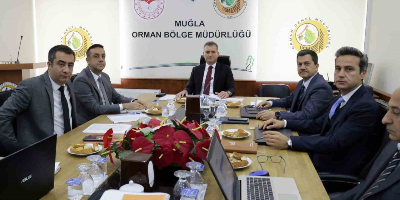 Muğla Orman Bölge Müdürlüğü’nde değerlendirme toplantısı düzenlendi