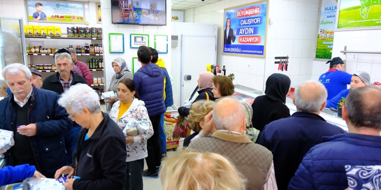 Aydın’da 107 bin vatandaş Büyükşehir Belediyesi ’emekli kart’ kullanıyor