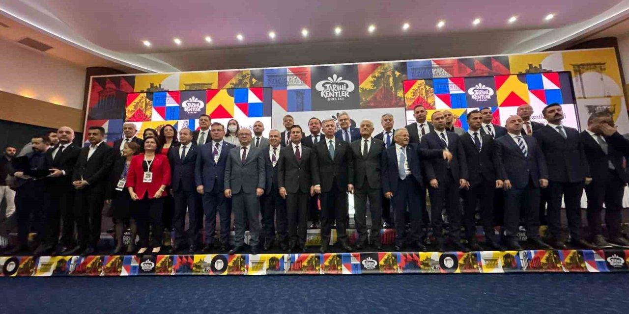 Tarihi Kentler Birliği toplantısı Marmaris’te başladı