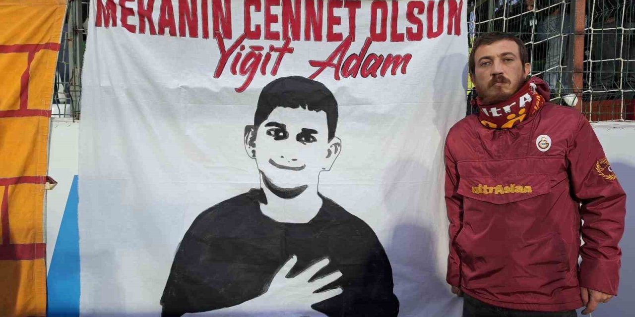 Galatasaray taraftarı Yiğit’i unutmadı