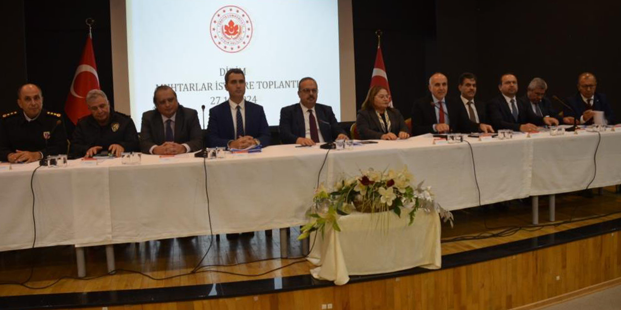 Vali Canbolat, Didim’deki muhtarlarla istişare toplantısı düzenledi