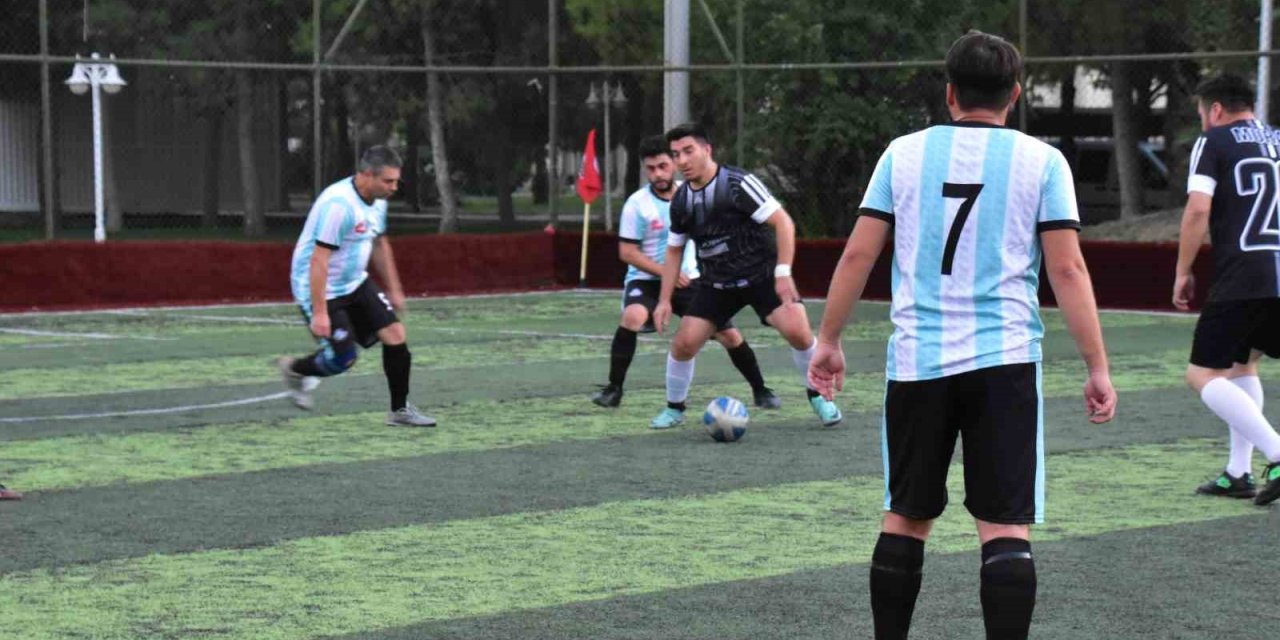 Denizli OSB Liginde heyecan hız kesmeden devam ediyor