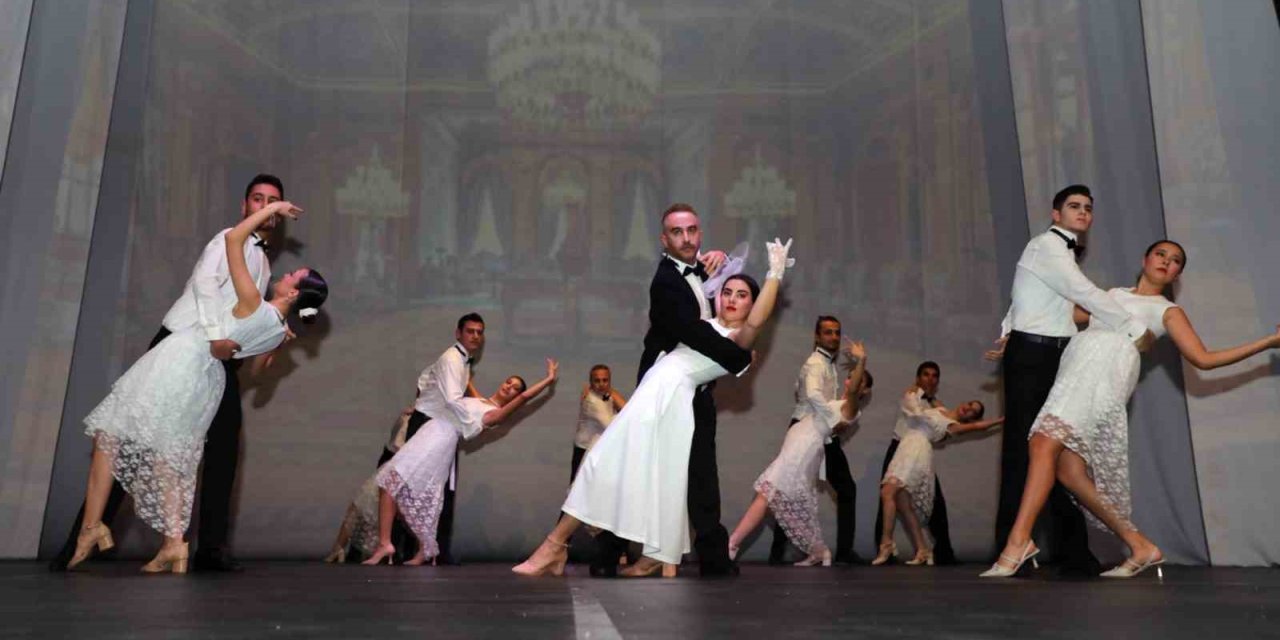 ‘Ata’yla Son Dans’ İzleyicileri büyüledi