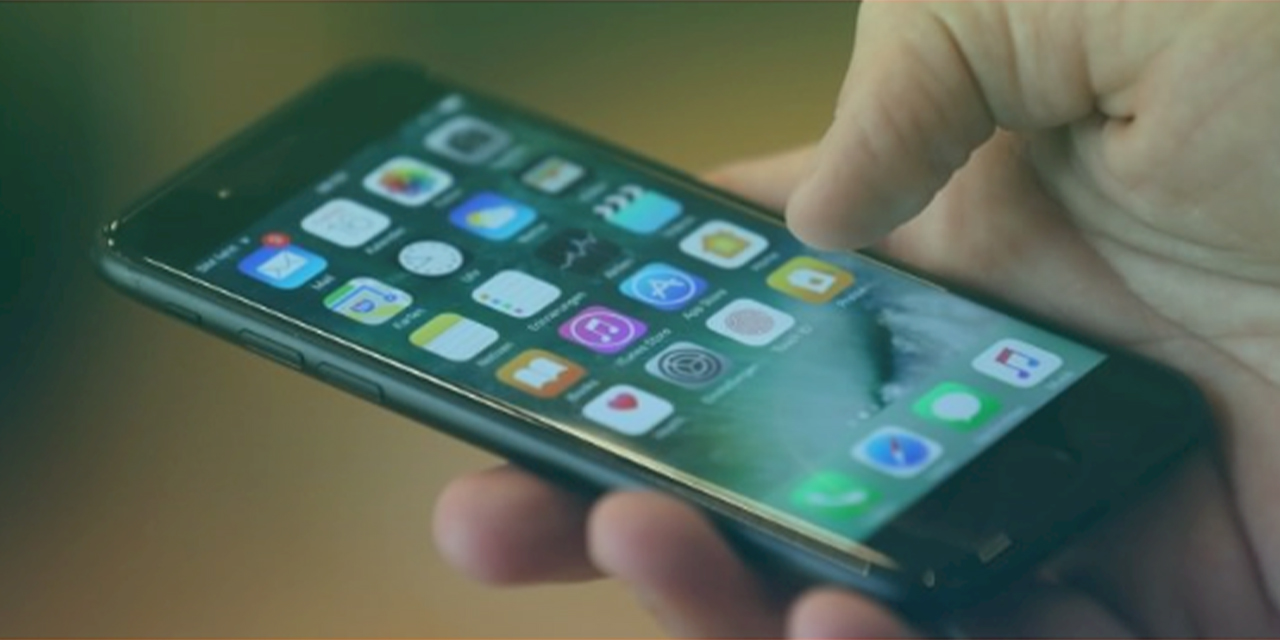 eSIMiPhone: SimplifyingYour Mobile Experience