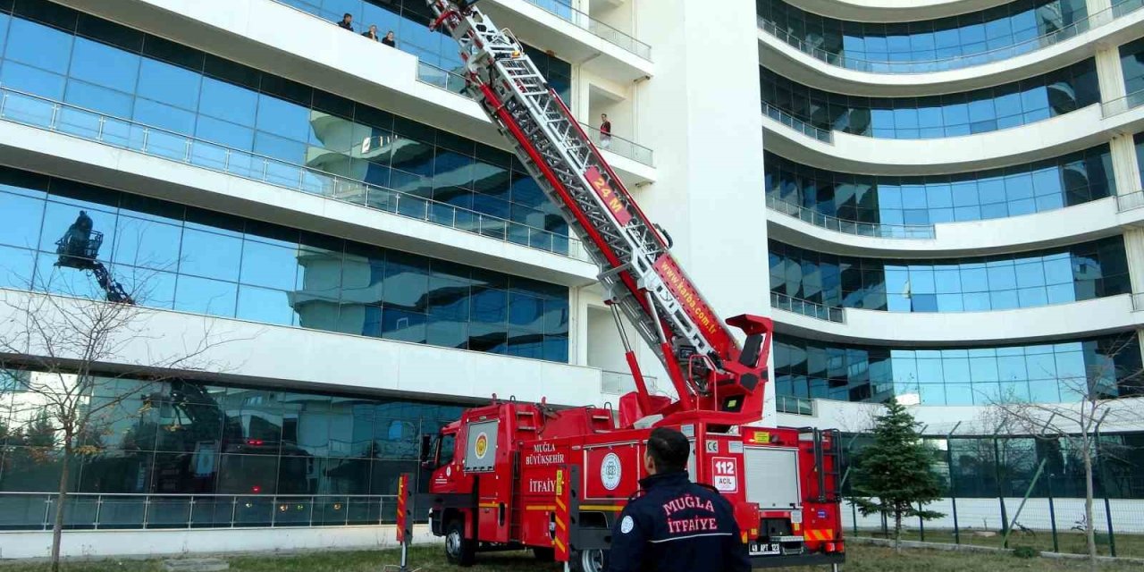 Muğla’da gerçeğini aratmayan yangın tatbikatı